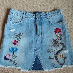 Ermanno Scervino Embroidered Denim Skirt with Dragon and Floral Design Size 44